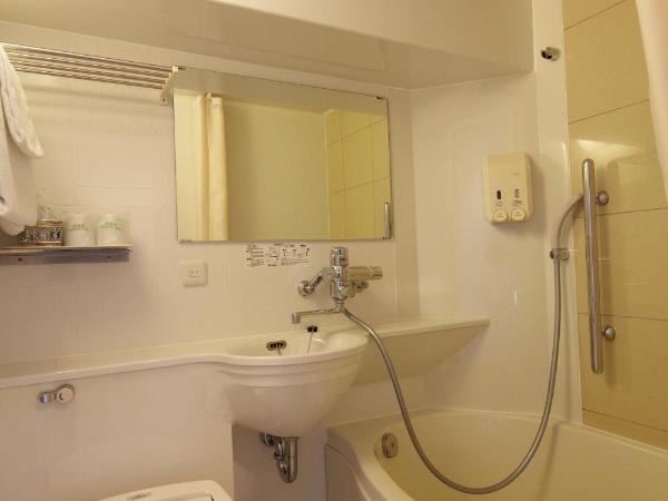 Business Inn Sennichimae Hotel : photo 4 de la chambre room selected at check-in (no choice of bed/smoking preference) - 1 adult