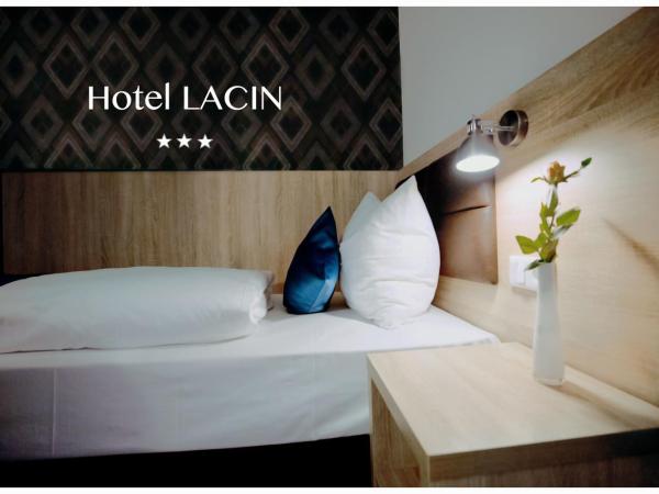 Hotel LACIN : photo 1 de la chambre chambre simple avec salle de bains privative