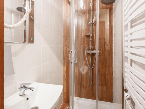 Ginger ApartHostel : photo 4 de la chambre chambre double avec salle de bains commune