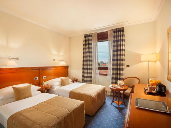 Best Western Premier Hotel Astoria : photo 3 de la chambre chambre lits jumeaux