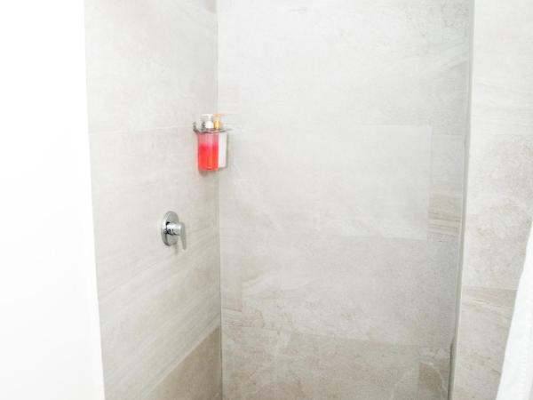 Booking 500 : photo 4 de la chambre chambre simple