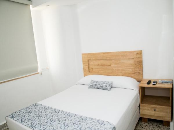 Booking 500 : photo 10 de la chambre chambre double standard