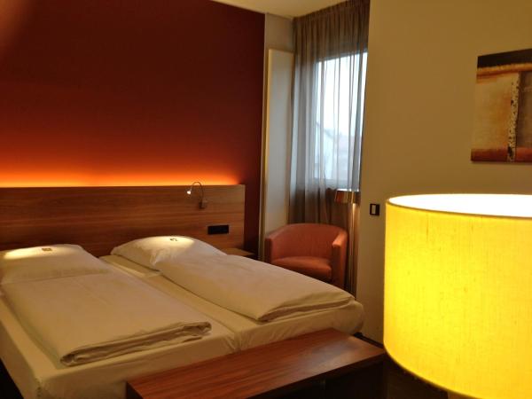 Hotel Königstein : photo 6 de la chambre chambre double affaires