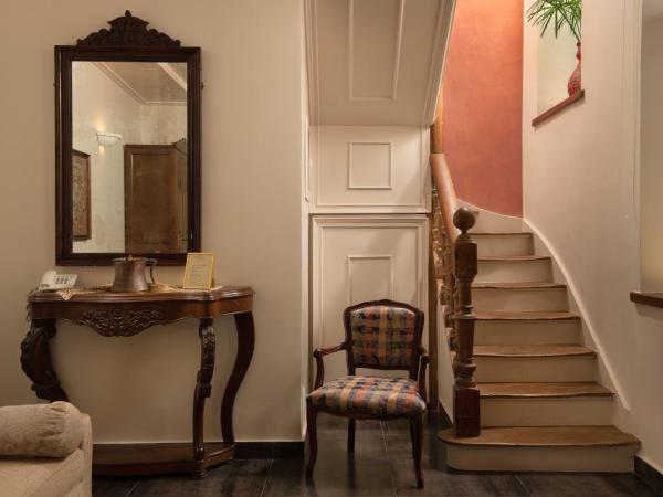 Rodos Niohori Elite Suites Boutique Hotel : photo 8 de la chambre suite supérieure (1-4 adultes) avec terrasse privée