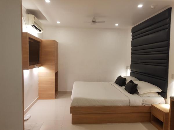 Roland Hotel : photo 10 de la chambre suite