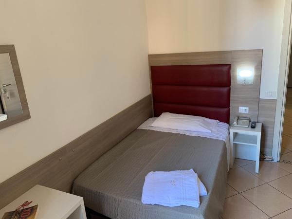 Hotel Siro : photo 3 de la chambre chambre simple