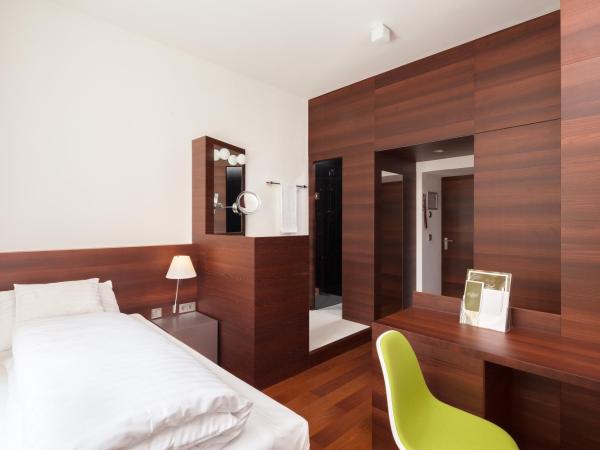 Hotel Central : photo 1 de la chambre chambre simple supérieure