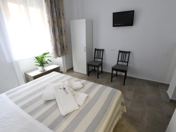 Albergo Leonardo Da Vinci : photo 7 de la chambre chambre double ou lits jumeaux