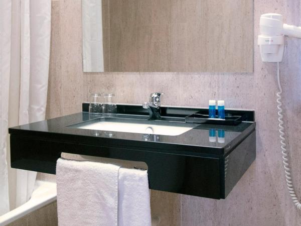 Hotel Maestranza : photo 6 de la chambre chambre simple