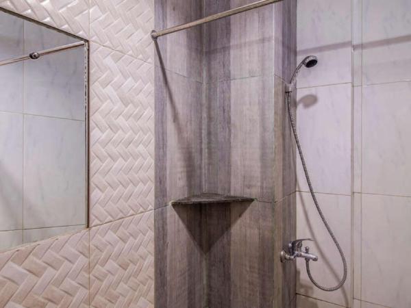 RedDoorz near Cilandak Town Square : photo 5 de la chambre chambre double reddoorz