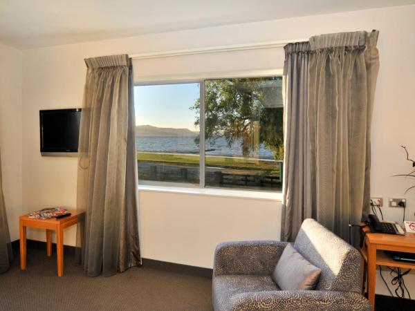 Wai Ora Lakeside Spa Resort : photo 2 de la chambre suite avec vue sur lac