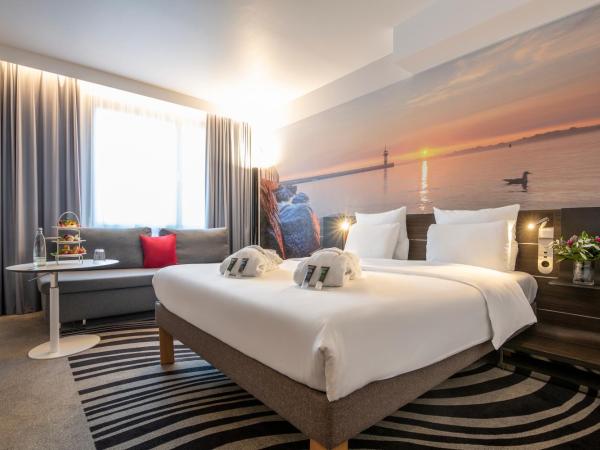 Novotel Hamburg City Alster : photo 7 de la chambre chambre double supérieure avec canapé