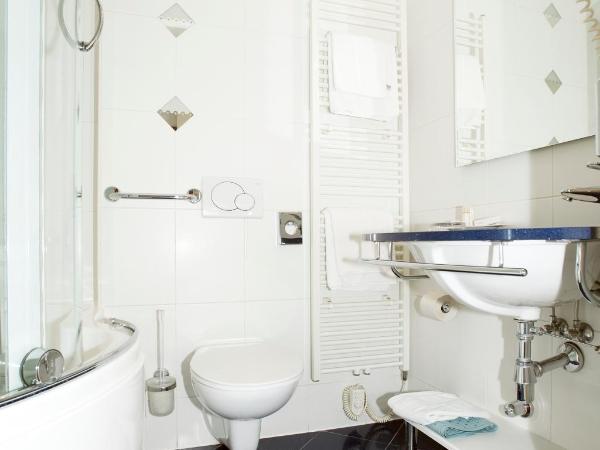 Hotel Mondschein : photo 8 de la chambre chambre triple deluxe