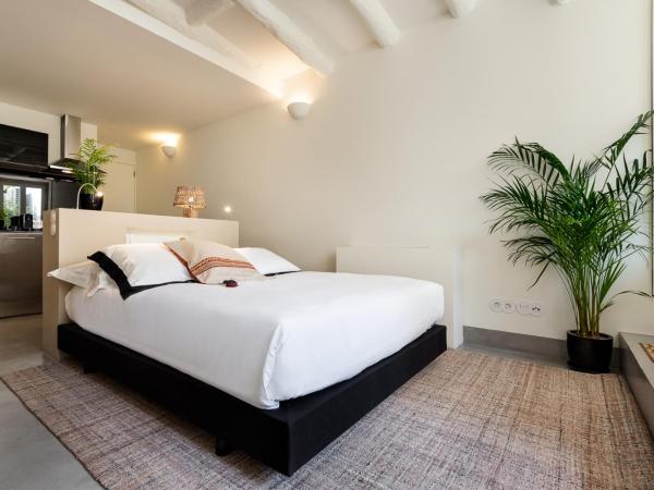 Maison Cabral : photo 4 de la chambre studio avec terrasse