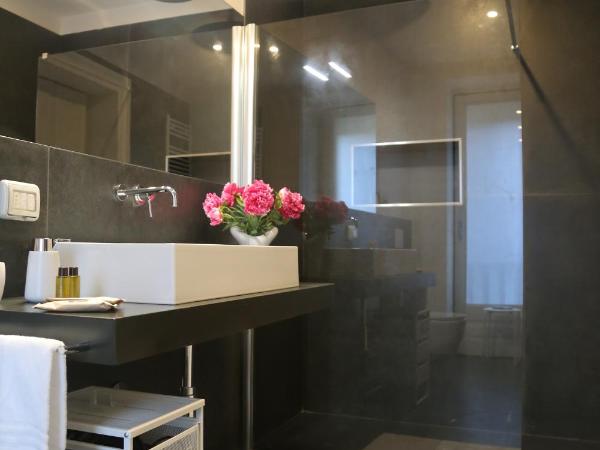 Palazzo del Verga : photo 9 de la chambre suite lit king-size avec balcon