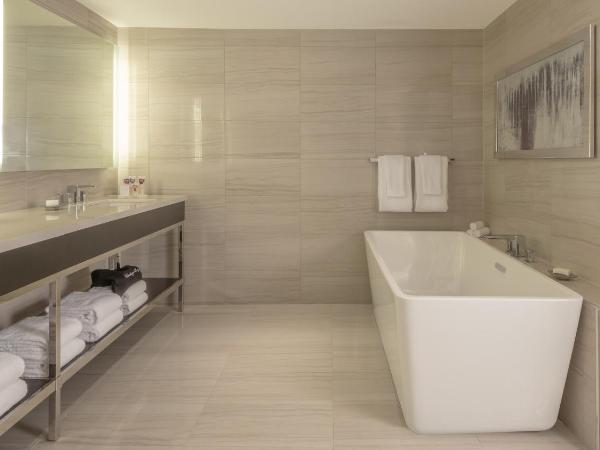 Harrah's Las Vegas Hotel & Casino : photo 5 de la chambre suite vice-présidentielle lit king-size - tour vallée - non-fumeurs