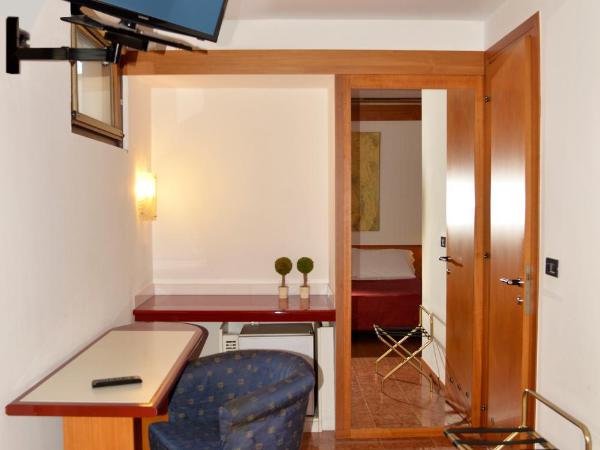 Hotel Giotto : photo 9 de la chambre chambre double