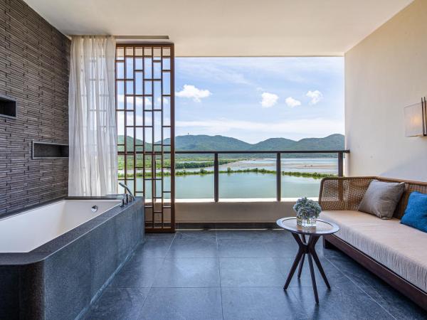 Narada Resort Hotel Sanya Pleasant Bay : photo 2 de la chambre grande chambre lit king-size deluxe