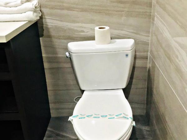 Central Inn Motel : photo 10 de la chambre chambre supérieure lit queen-size