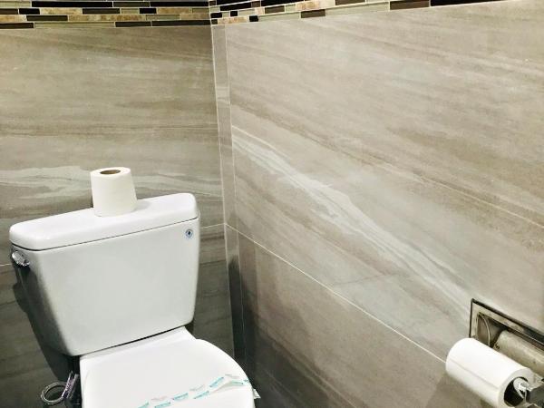 Central Inn Motel : photo 9 de la chambre chambre supérieure lit queen-size