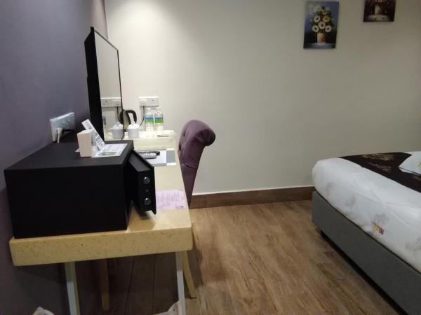 77 Boutique Hotel : photo 6 de la chambre chambre de luxe lit king-size - sans fenêtre