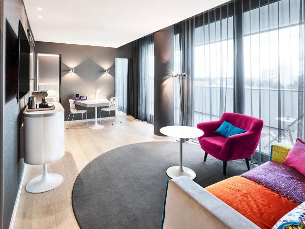 Jaz in the City Stuttgart : photo 1 de la chambre suite backbeat