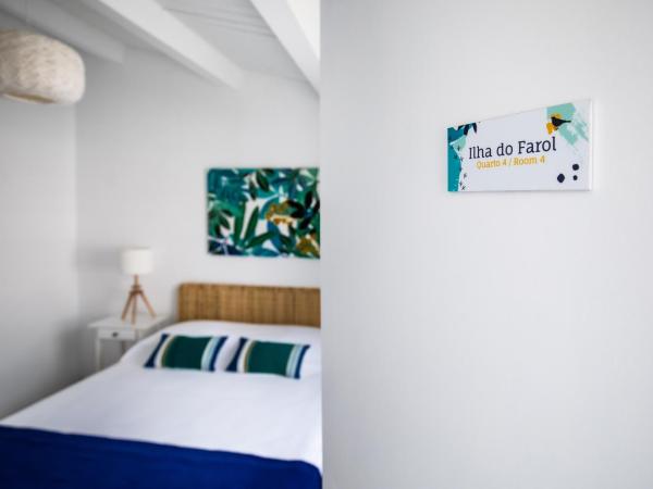 Faro Guest House : photo 3 de la chambre chambre double avec salle de bains privative