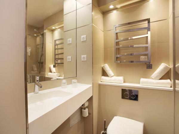 Hotel Apolonia Paris Mouffetard, Sure Hotel Collection by Best Western : photo 5 de la chambre chambre lit queen-size confort