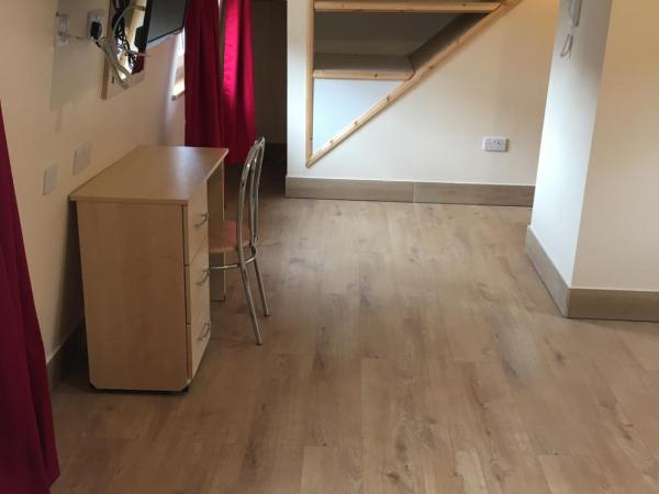 15 New Row : photo 3 de la chambre chambre quadruple avec salle de bains privative