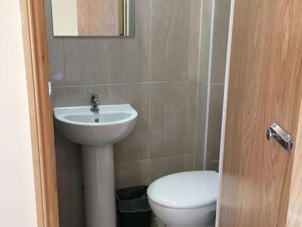 15 New Row : photo 7 de la chambre chambre simple avec salle de bains privative