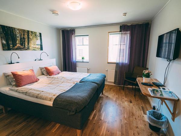 Stenholmens Gårdshotell : photo 3 de la chambre chambre double ou lits jumeaux avec salle de bains privative