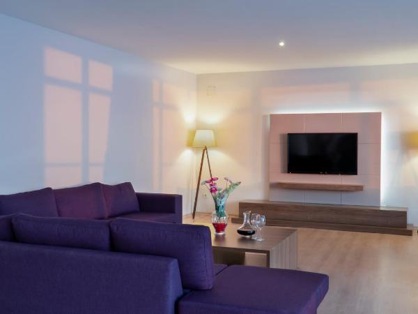 Ladies Beach Suite Hotel : photo 8 de la chambre suite lit king-size
