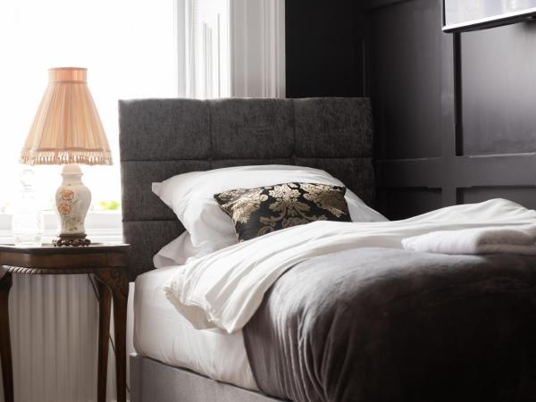 The Warren Belfast : photo 10 de la chambre chambre triple