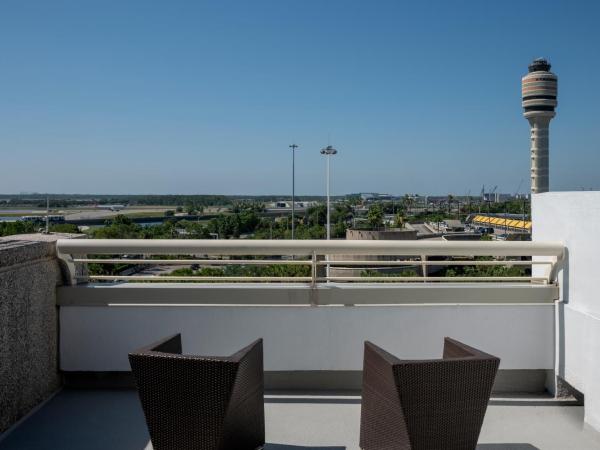 Hyatt Regency Orlando International Airport Hotel : photo 6 de la chambre chambre avec 2 lits queen-size et terrasse