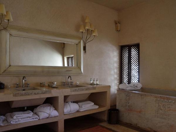 Ksar Char-Bagh Small Luxury Hotels : photo 6 de la chambre appartement avec piscine privative 