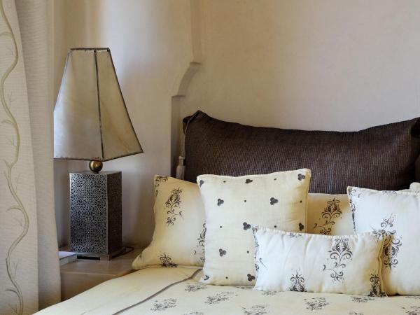 Ksar Char-Bagh Small Luxury Hotels : photo 6 de la chambre suite ksar avec terrasse