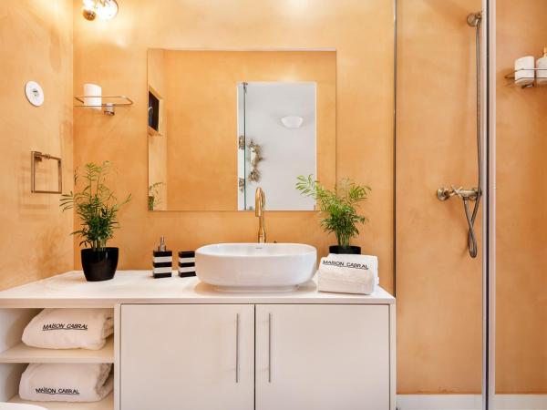 Maison Cabral : photo 6 de la chambre chambre double - vue sur jardin