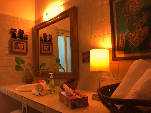 Casa Kin33 : photo 6 de la chambre chambre triple - vue sur jardin