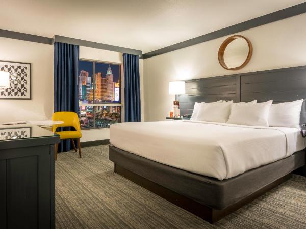 OYO Hotel and Casino Las Vegas : photo 1 de la chambre chambre lit king-size - vue sur strip