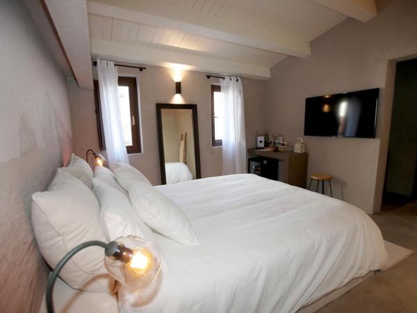 Casa Nostra Luxury Suites & Spa : photo 4 de la chambre suite junior avec terrasse