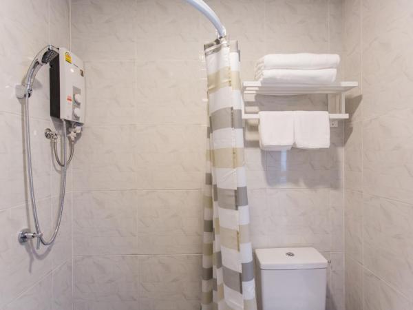 At the Train Chiang Mai Hotel : photo 2 de la chambre chambre triple standard