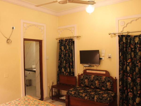 Madhuban - A Heritage Home : photo 4 de la chambre chambre deluxe double ou lits jumeaux