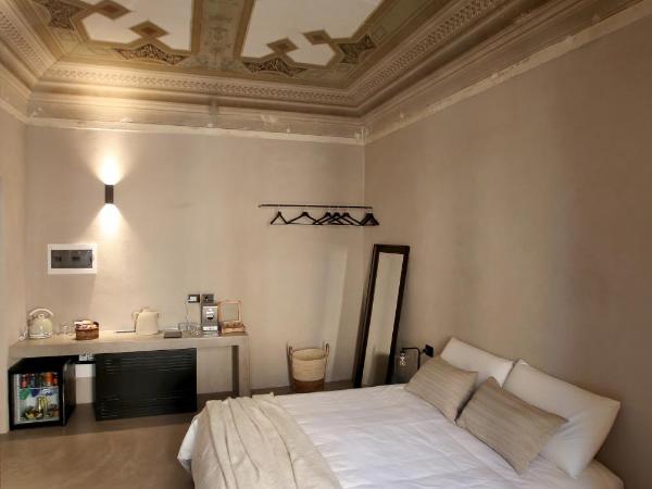 Casa Nostra Luxury Suites & Spa : photo 9 de la chambre chambre double deluxe avec balcon