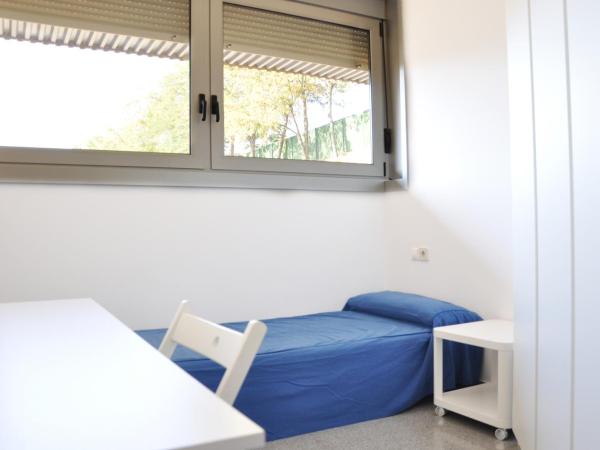 Residencia Universitaria Campus de Montilivi : photo 7 de la chambre appartement 3 chambres