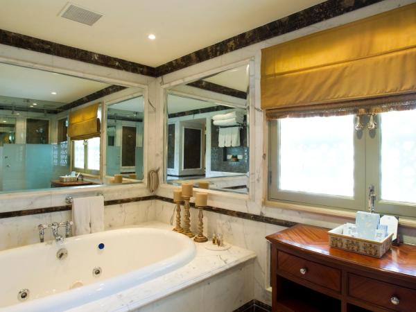 Taj Lake Palace Udaipur : photo 4 de la chambre grande suite présidentielle - vue sur lac