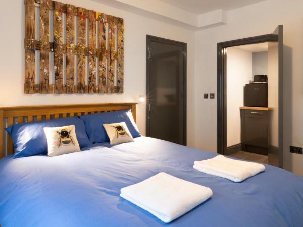 144 Lower Cheltenham Place : photo 3 de la chambre chambre double deluxe avec douche