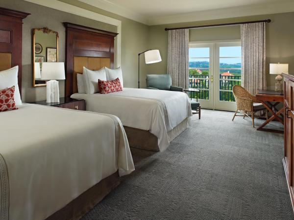 Omni Barton Creek Resort and Spa Austin : photo 2 de la chambre chambre premier avec 2 lits queen-size et balcon