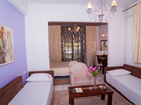 Krikonis Hotel : photo 7 de la chambre chambre quadruple