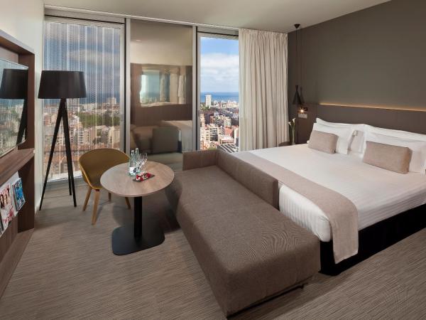 Melia Barcelona Sky 4* Sup : photo 3 de la chambre chambre familiale the level - vue sur mer