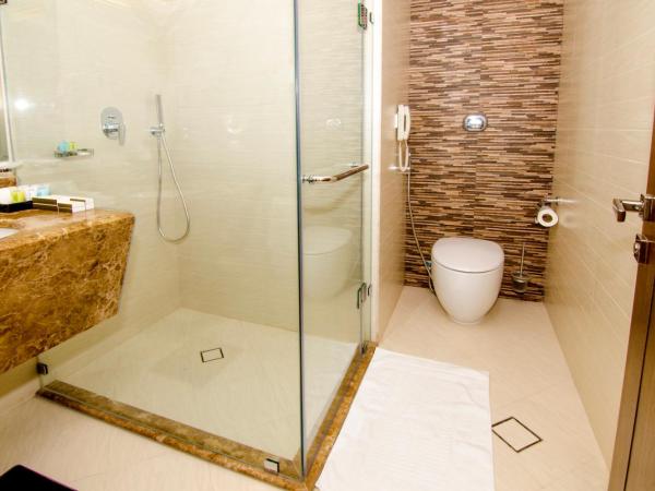 Al Murooj Grand Hotel : photo 5 de la chambre chambre double deluxe avec balcon